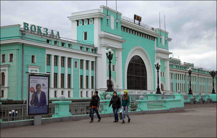 Novosibirsk Glavniy train station, The Trans-Siberian