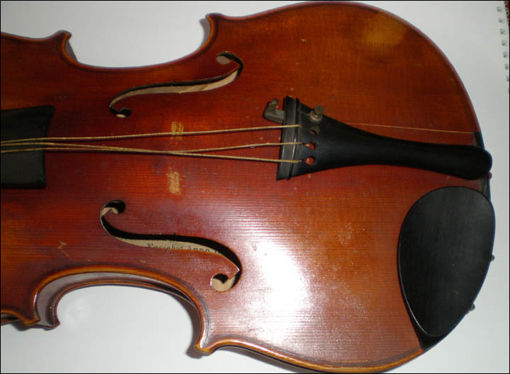 'Stradivarius violin' revealed in Siberia