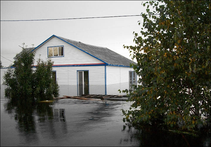 Vladimirovka village flooding 2013