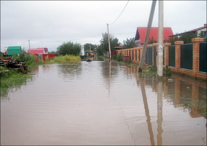 Vladimirovka village flooding 2013