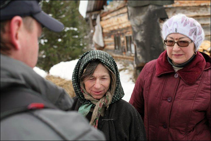 Emergency services arrive to save life of hermit Agafiya Lykova, Russia's loneliest woman 