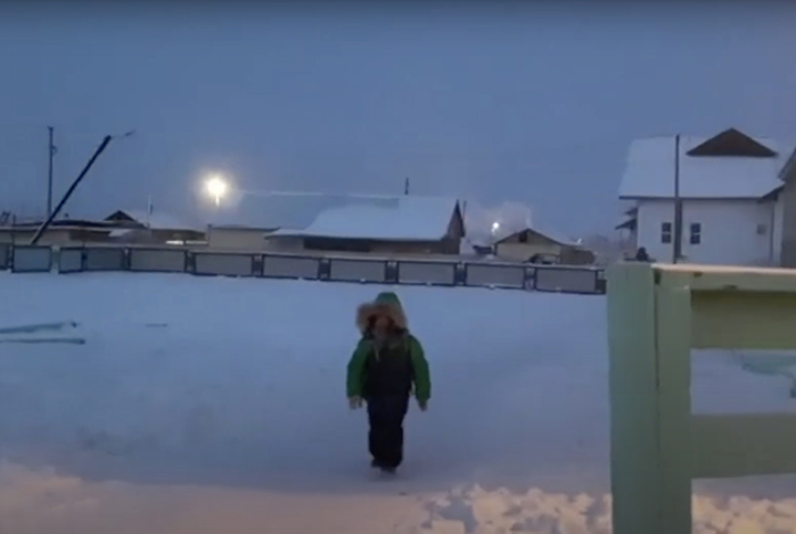The world’s coldest school run as children in Yakutia gather to classes at -51C