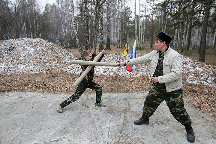 Teaching Cossack traditions to today's children