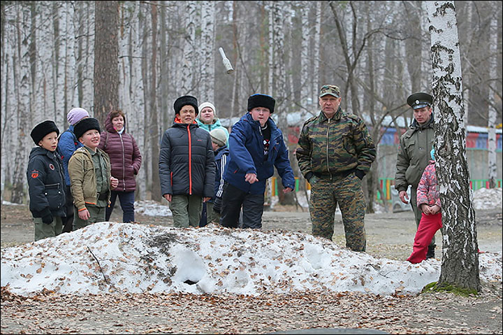 Teaching Cossack traditions to today's children