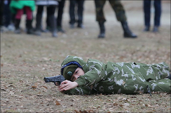 Teaching Cossack traditions to today's children