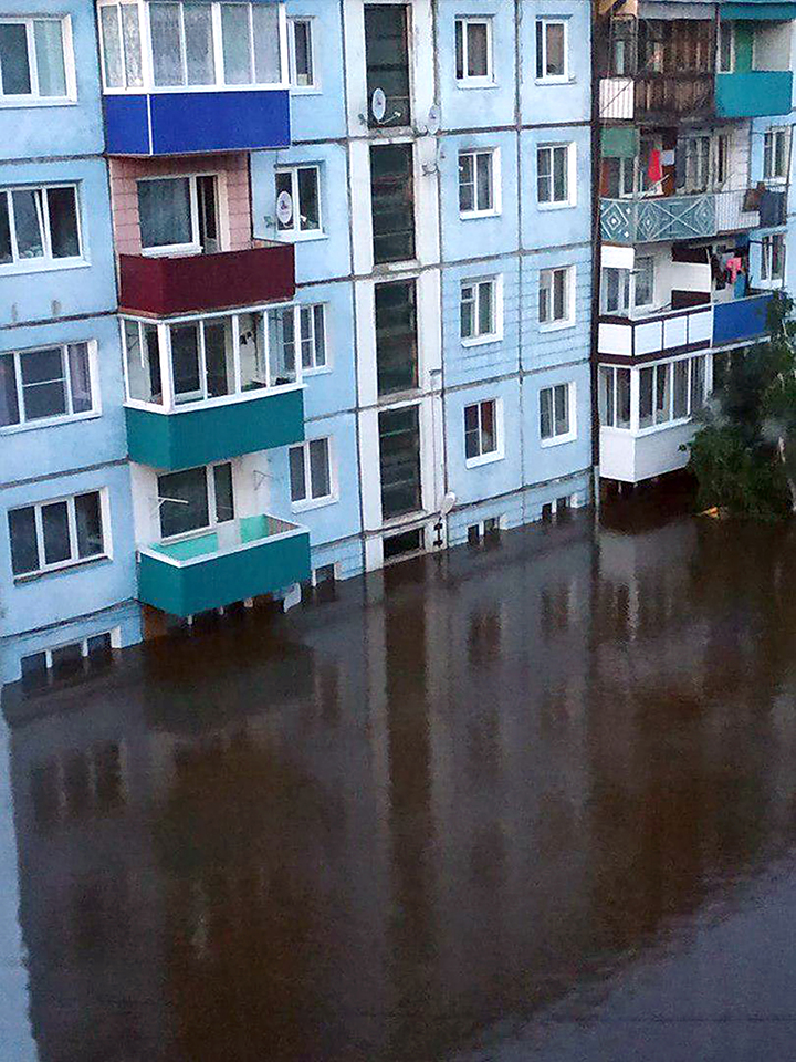 Flood apocalypse in Eastern Siberia kills five and maroons 9,919 whose homes destroyed or damaged