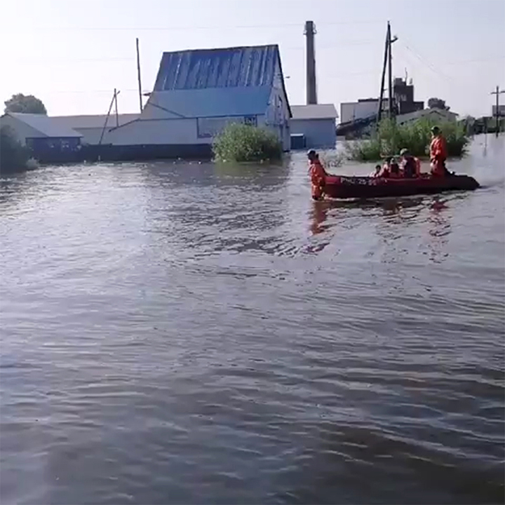 Flood apocalypse in Eastern Siberia kills five and maroons 9,919 whose homes destroyed or damaged