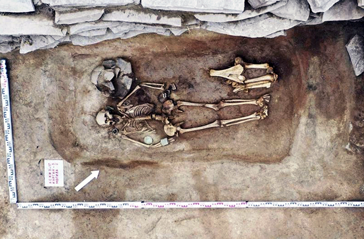 Siberian Lady of the Rings - rich bronze age burial reveals stunning set of funeral jewellery 
