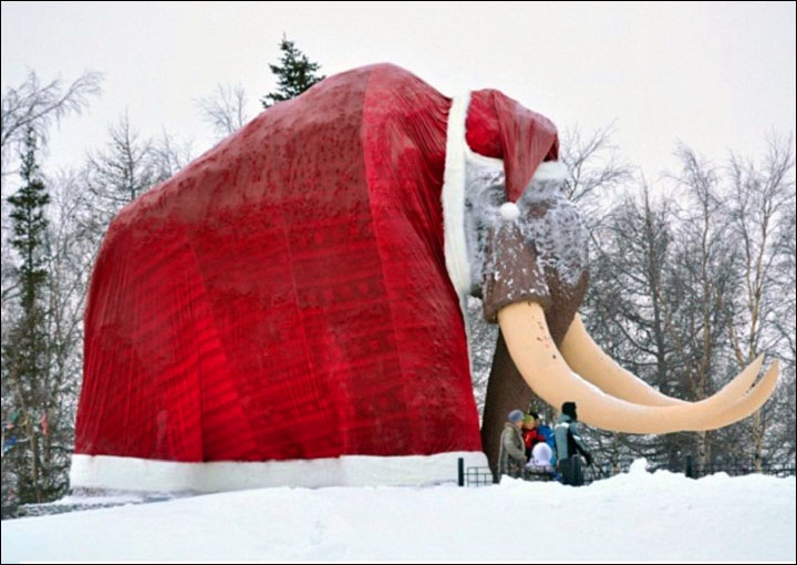 Mammoth Santa