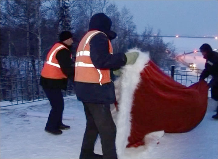 Mammoth Santa