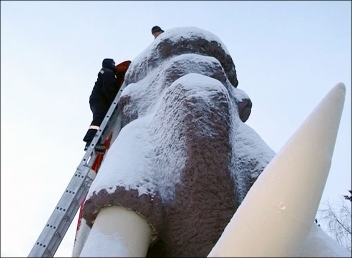 Mammoth Santa