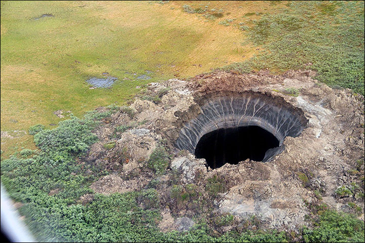 http://siberiantimes.com/PICTURES/OTHERS/New-crater-yamal/inside%2019.jpg