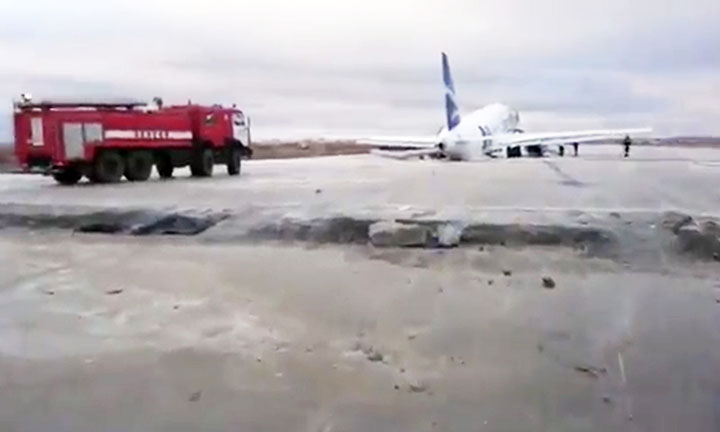 92 people evacuated after plane skids off a runway in Yakutia