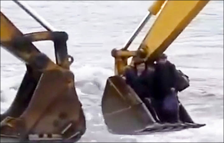 How to cross a river in Siberia