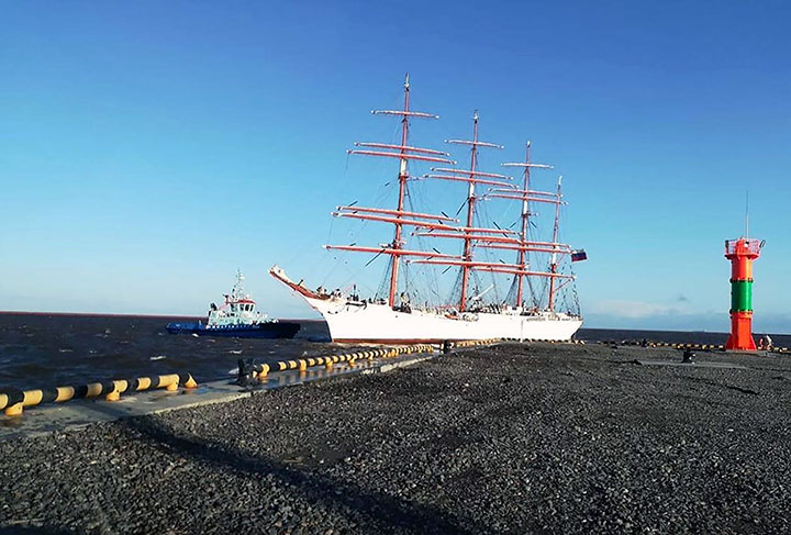 On top of the world: STS Sedov reaches port of Sabetta at tip of Yamal peninsula