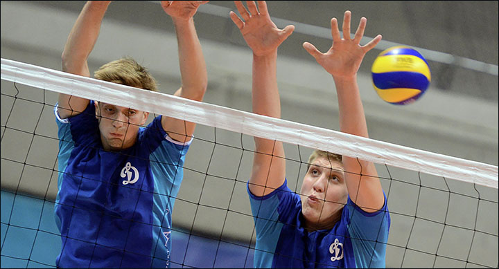 Too tall to fly, police remove star volleyball player from plane in Siberia