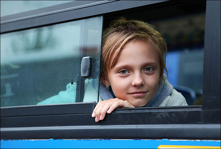 Hundreds of Ukrainian war refugees welcomed in Irkutsk to start new life