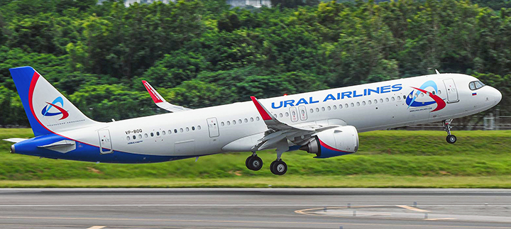 Ural Airlines plane loses evacuation slide and door hatch on take off in Krasnoyarsk airport 