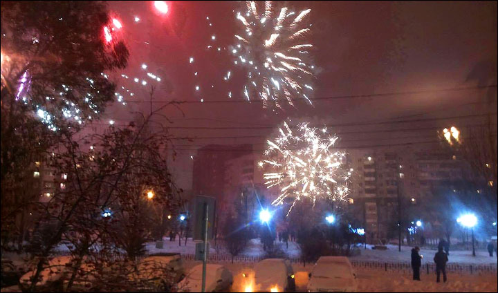Fireworks at minus 43C light up the Arctic at the dawn of 2017