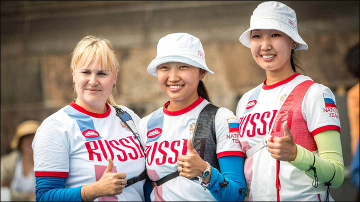 Russian women archery team