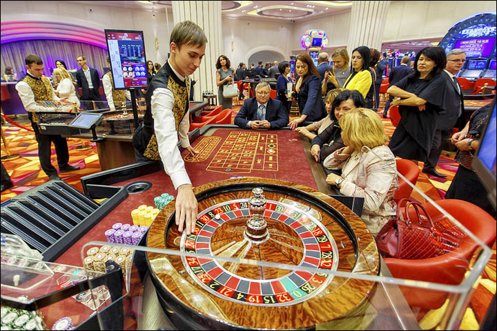 how to win russian roulette casino