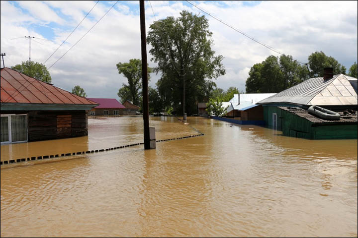 Siberia is known for its winter cold: will it soon be  as famous for its summer floods?