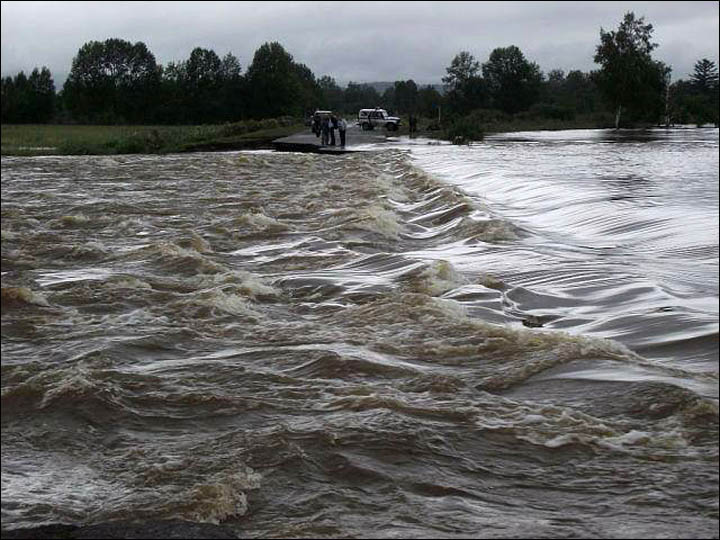 Речные силы. Цна река прорыв плотины. Сила реки. Потоп в Рязани сегодня. Затопы Рязани Западная.