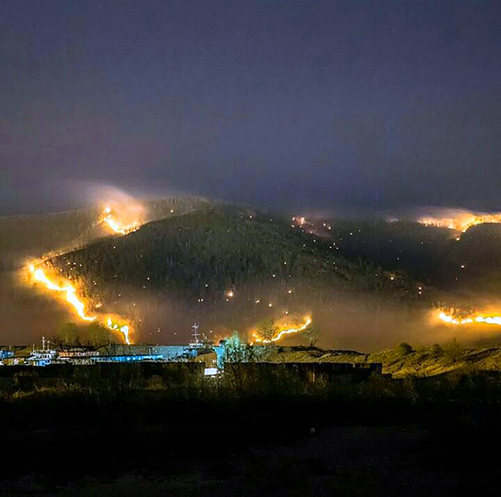 Armageddon as wildfires ignite forest aroundÂ  Komsomolsk-on-Amur