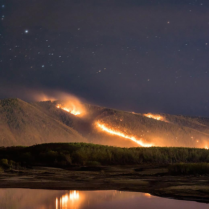 Armageddon as wildfires ignite forest aroundÂ  Komsomolsk-on-Amur