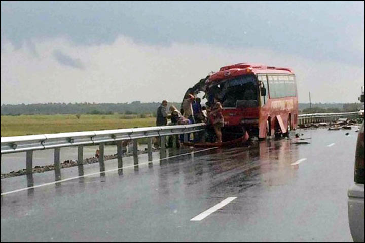 Bus crash in Khabarovsk