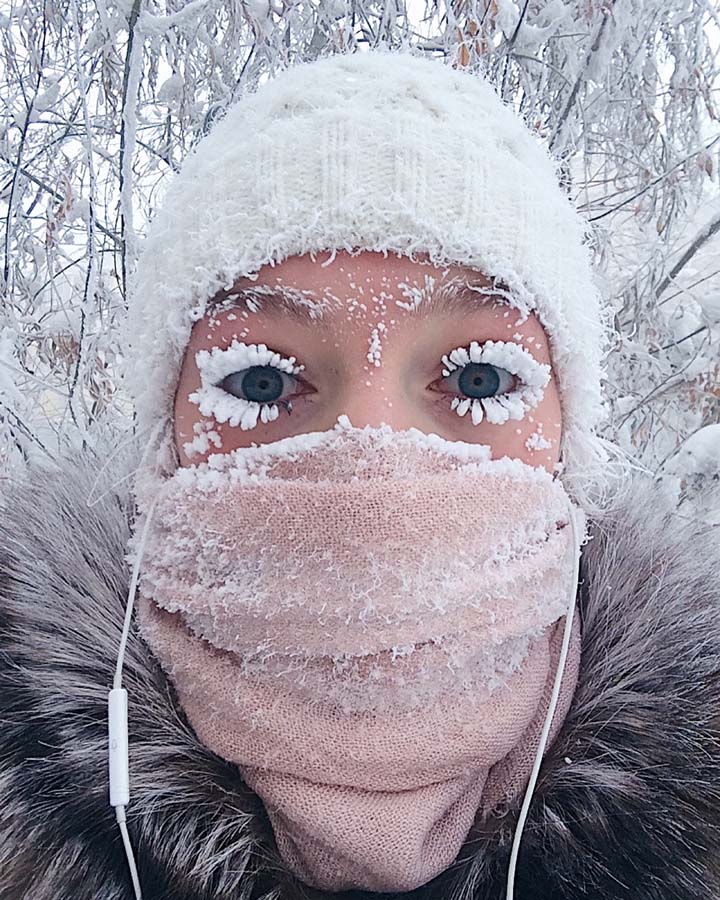 As temperatures to -60C in Yakutia, Chinese tourists take a