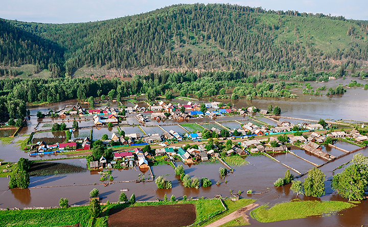 Flood apocalypse in Eastern Siberia kills five and maroons 9,919 whose homes destroyed or damaged