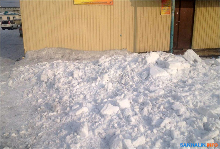 An elderly man killed by a roof avalanche in the island of Sakhalin 