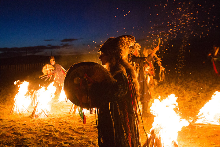 Siberian shamans throw a victory ritual to support Russian football team