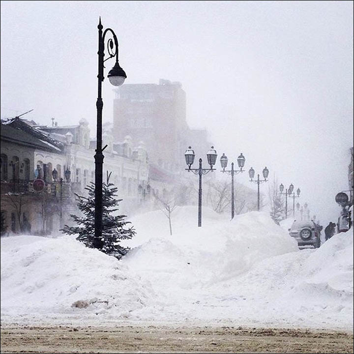 Snow storm in Vladivostok