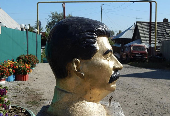 Josef Stalin returns to Novosibirsk to outrage of many locals