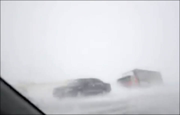 snowy roads Siberia March 2013