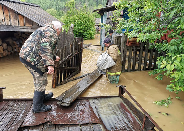 Weather swings in Siberia as extreme heat is followed by June snow, tornadoes and floods 