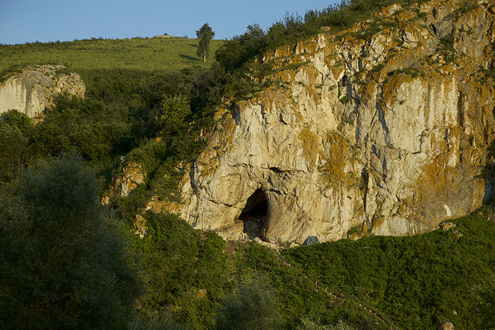 Chagyrskaya cave