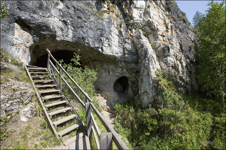 Denisova cave