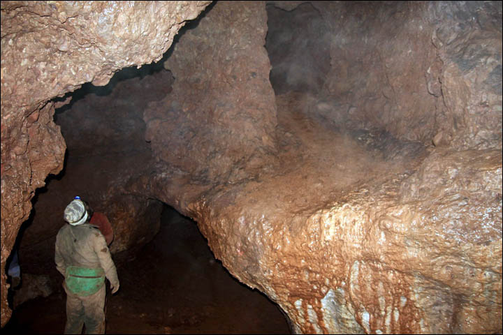 Bolshaya Oreshnaya cave