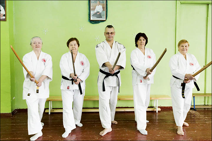Babushkas fight club