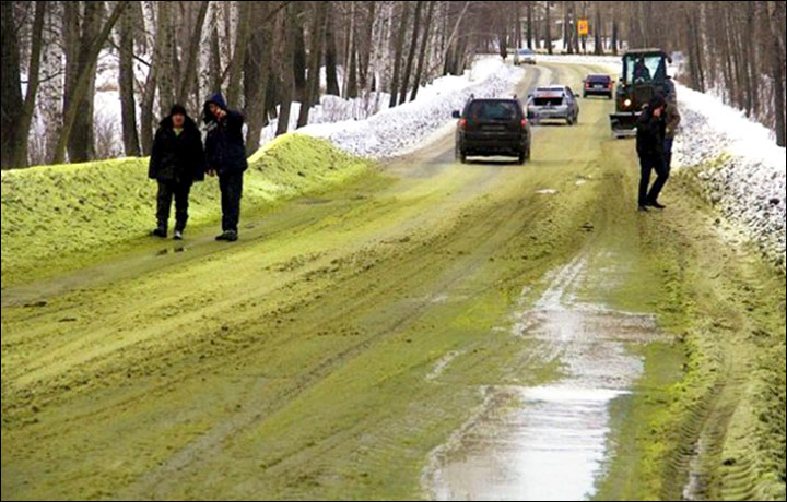 Actress Carole Bouquet Now Freakish green snow in the Urals and it s not eco snow 